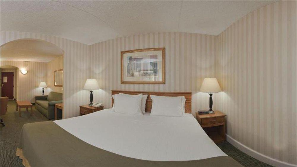 Holiday Inn Express Frazer - Malvern By Ihg Eksteriør bilde