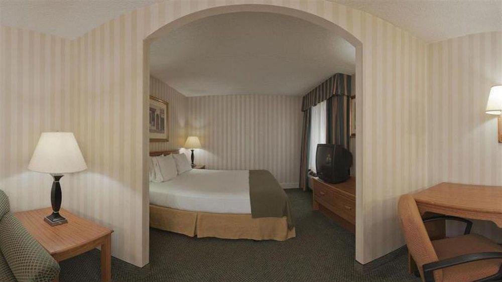 Holiday Inn Express Frazer - Malvern By Ihg Eksteriør bilde