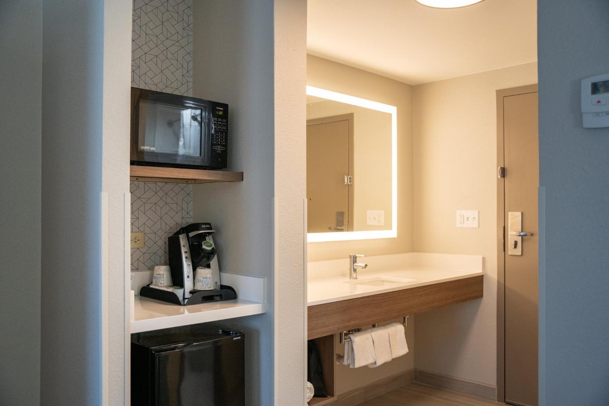 Holiday Inn Express Frazer - Malvern By Ihg Eksteriør bilde